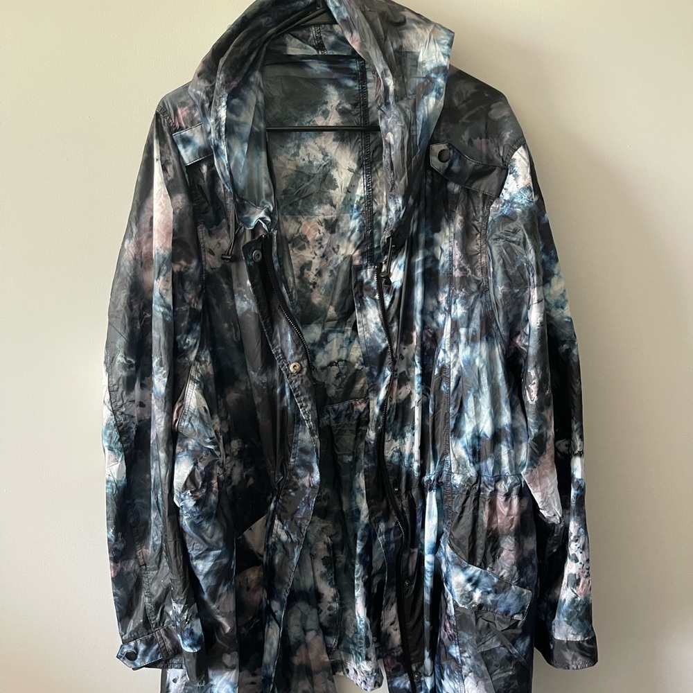 Active Jacket - image 2